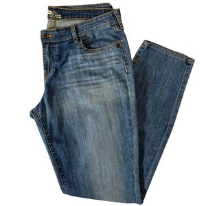 Old Navy The Diva Medium Wash Denim Straight Leg Jeans Sz 14